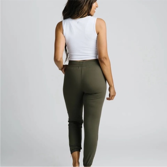 ZYIA Dark Olive Green Peak Zipper Jogger Pants - Picture 3 of 9